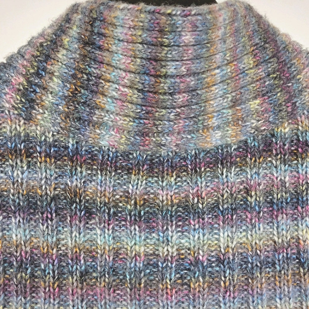 Express Sweater🛍 - Picture 9 of 10